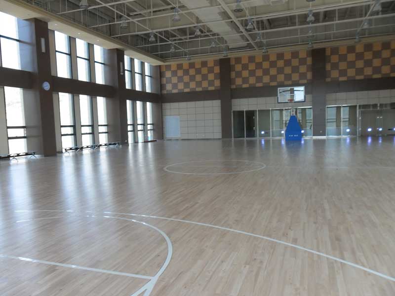 山東省濟(jì)南全運(yùn)村籃球場地板 山東省濟(jì)南全運(yùn)村籃球場地板